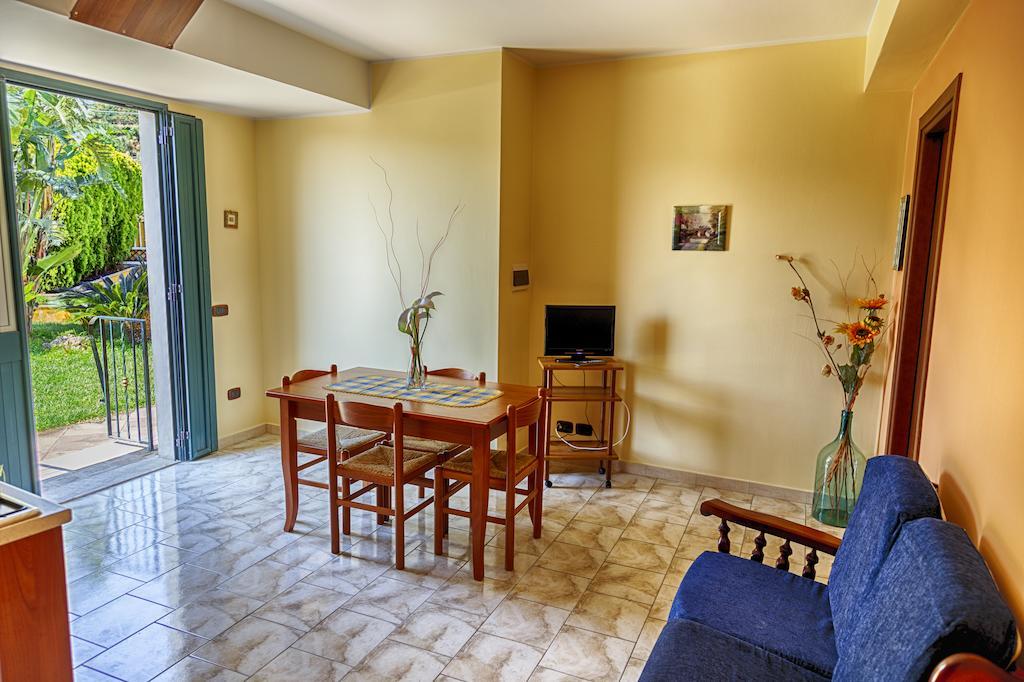 Casa Vacanze Alcantara Gaggi Zimmer foto